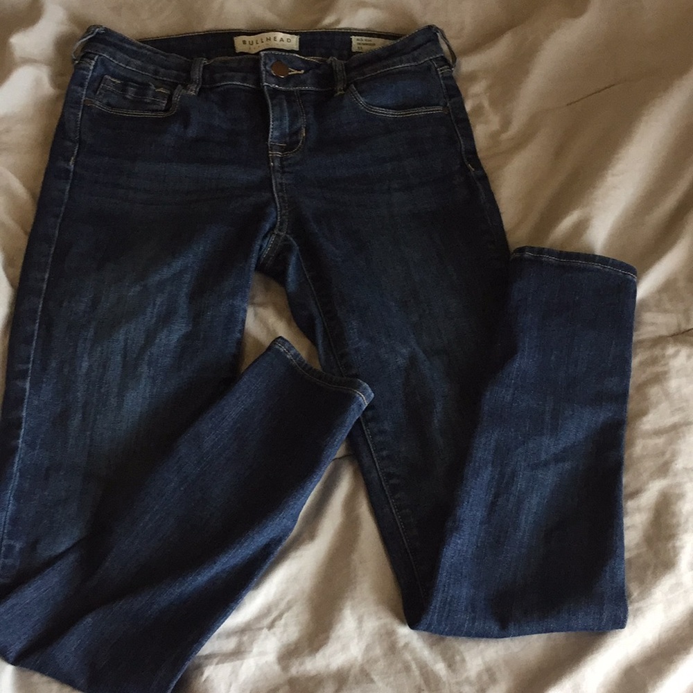 Bullhead mid rise skinny jeans